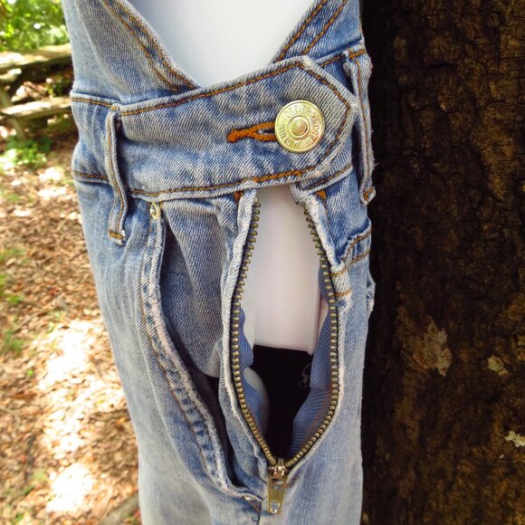 Womens Forever 21 Embroidered Overalls Denim Size 25 Distressed raw hem - Picture 3 of 15